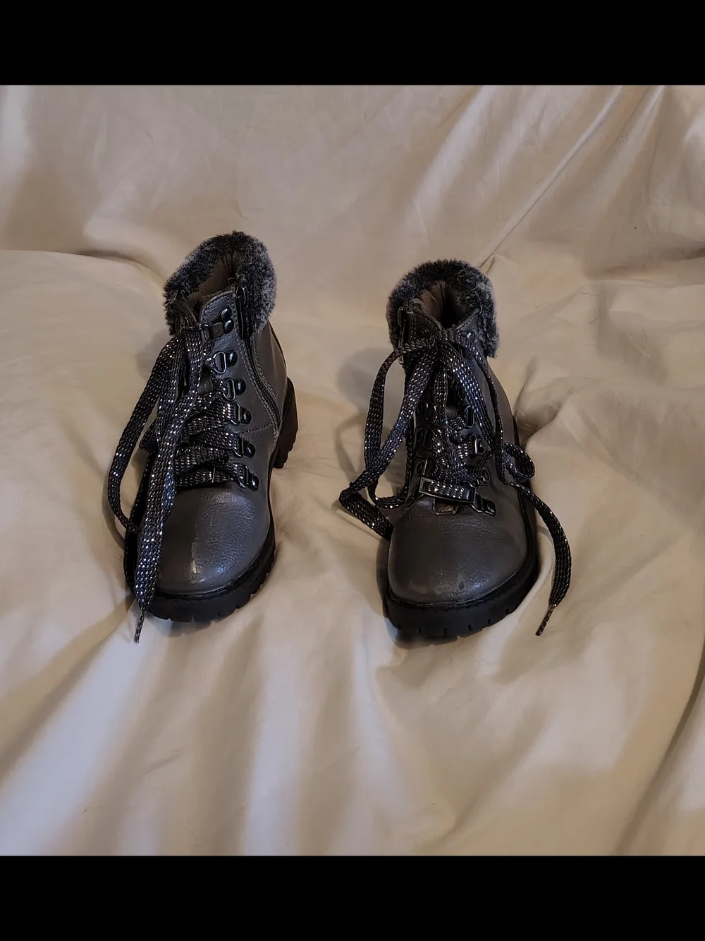 Little Girls Size 11 Faux Fur Rim Y2K Peppy Snow Bunny Style Ankle Boots